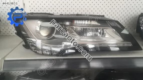 Audi a7 2011-2014 sağ far ledli zenonlu 3 beyinli model