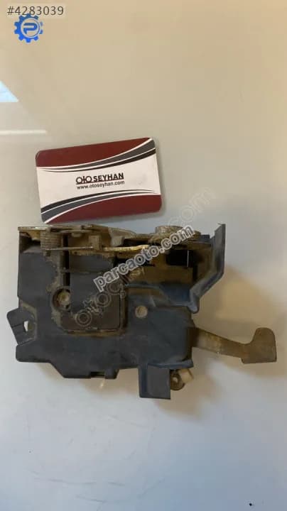 81047810 bmw 5.20 E34 sol ön kapı kilidi