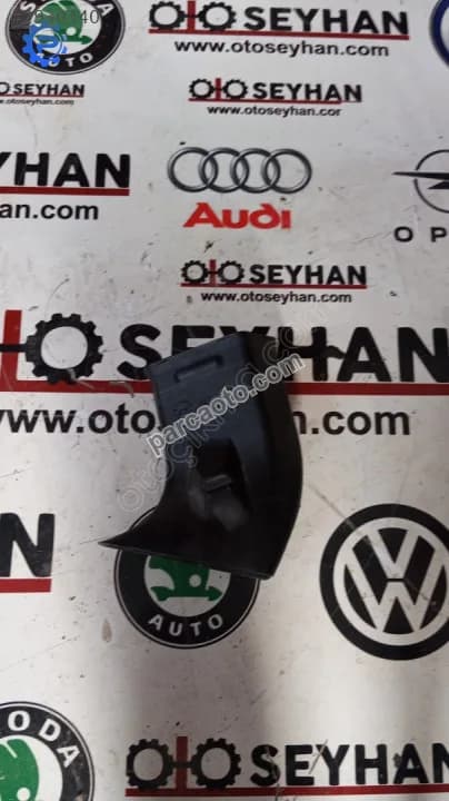 6Q0819894B Volkswagen Polo 2017 sol arka ayak havalandırma ucu