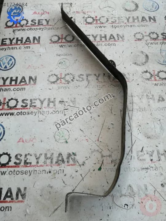 Volkswagen bora yakıt deposu tutucu demiri
