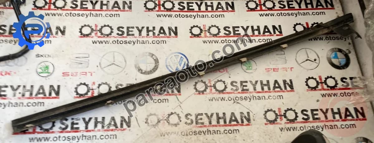 seat ibiza cordoba 2002-08 sağ ön kapı dış cam sıyırıcı fiti