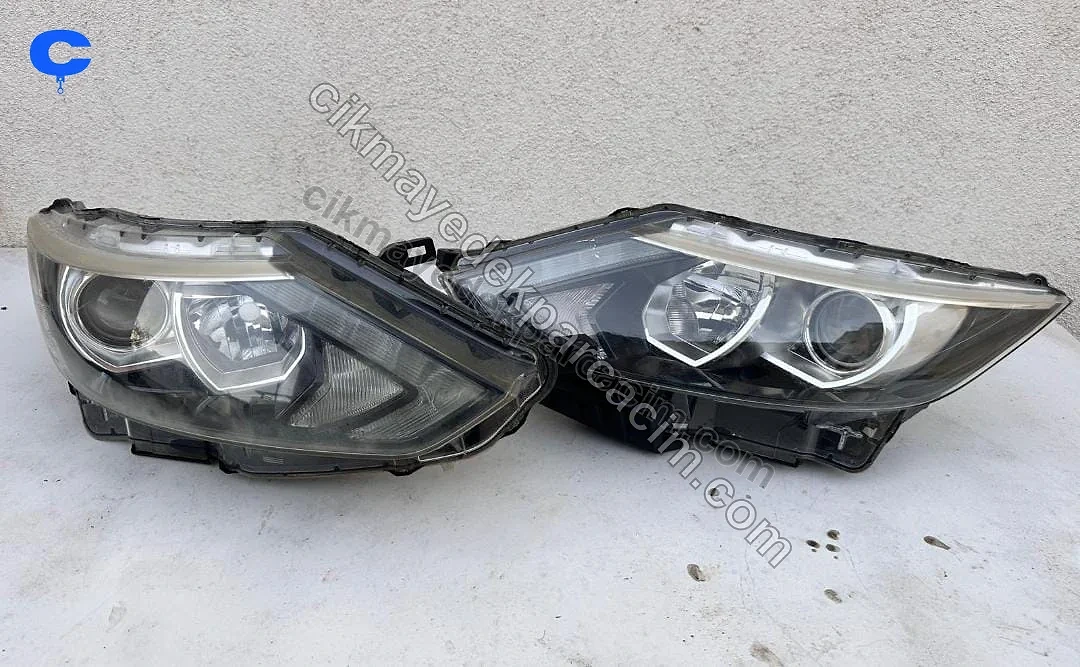 Nissan Qashqai orijinal çıkma far, İzmir Bornova