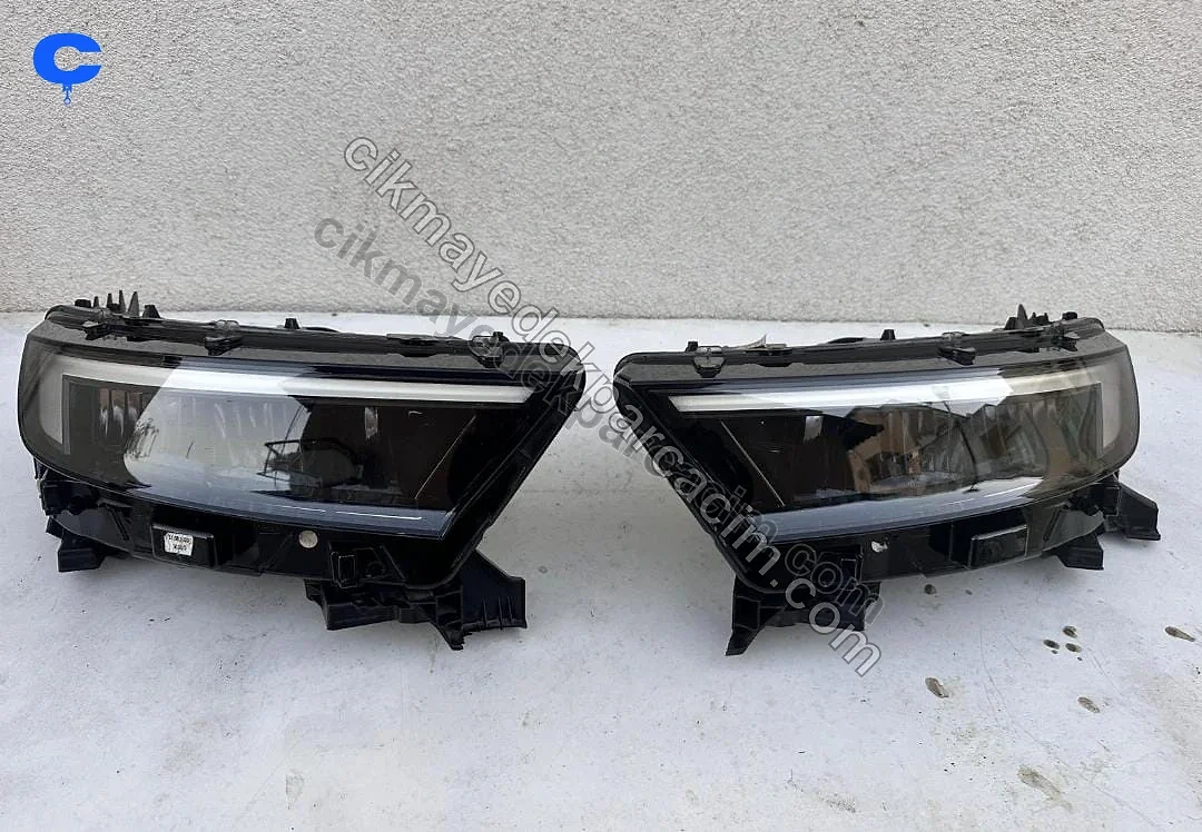 Opel Mokka orijinal çıkma far, İzmir Bornova