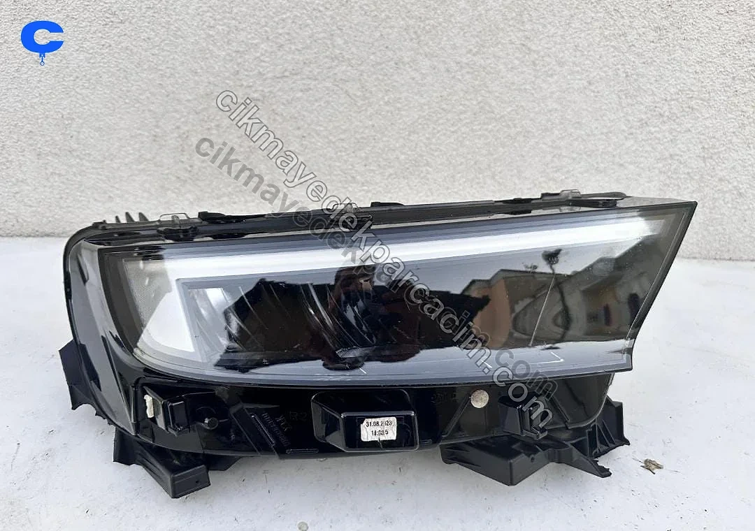 Opel Mokka orijinal çıkma far, İzmir Bornova